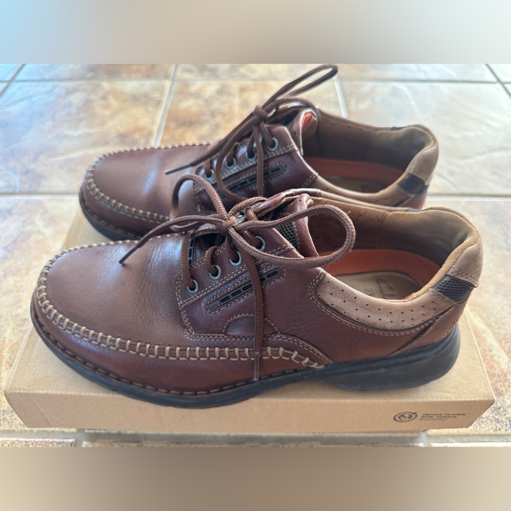 Clarks Men’s Dark Brown Leather Oxfords Shoes Size 9W